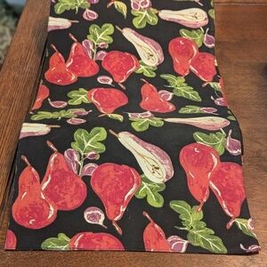 Casual Style Fruits and Leaves Motif Table Runner - No Tassels